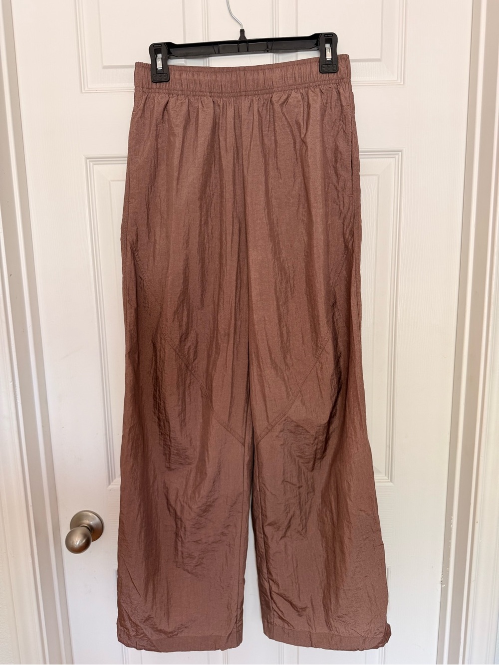 Athleta Women’s Elastic-Waist Brown Nylon Joggers